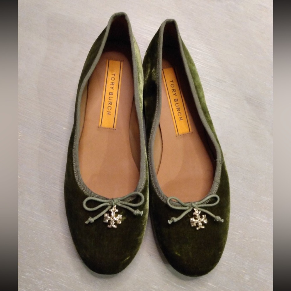 Tory Burch green velvet flats.